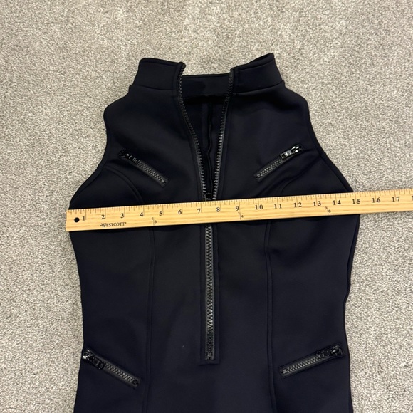 Magicsuit Scuba Coco One Piece Swimsuit size 10 Black Zipper Down Front - Picture 10 of 11